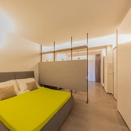 Pr1mo Minimal Apartment Cefalu